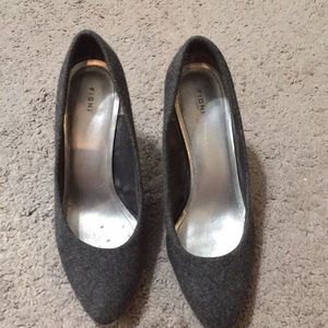 Fioni Gray Wool Pumps - Size 8.5